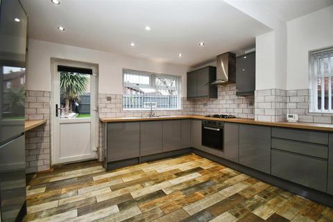 2 bedroom semi-detached house for sale, Station Road, Preston, Hull