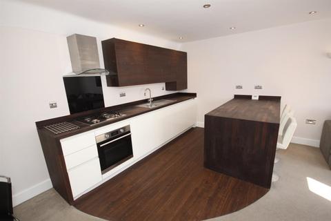 2 bedroom flat to rent, Woodhurst Avenue, Petts Wood