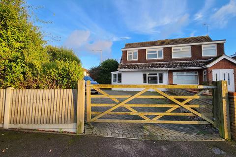 3 bedroom semi-detached house for sale, Larch Close, Broadstairs CT10