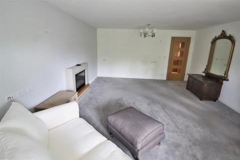 1 bedroom flat for sale, Westmead Lane, Chippenham