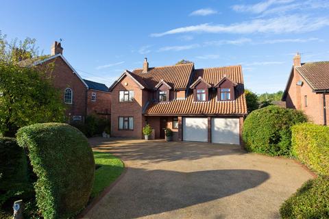 4 bedroom detached house for sale, The Old Village, Huntington, YO32