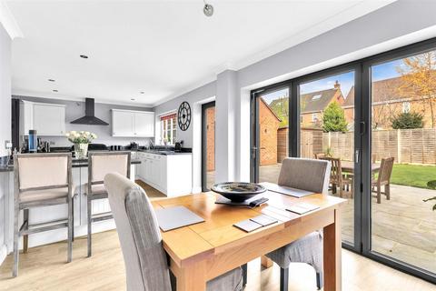 18 Bramley Way, Bidford On Avon, Alcester, B50 4QG