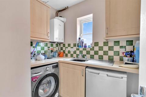 18 Bramley Way, Bidford On Avon, Alcester, B50 4QG
