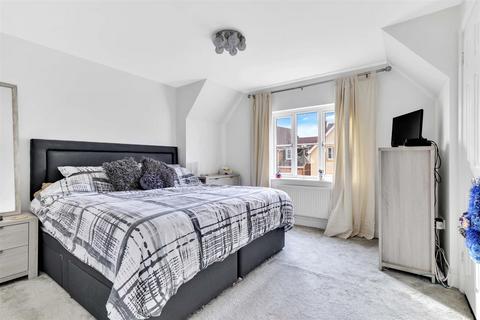 18 Bramley Way, Bidford On Avon, Alcester, B50 4QG
