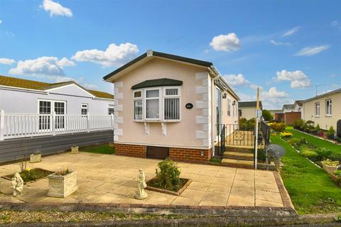 1 bedroom park home for sale, Creek Road, Canvey Island SS8