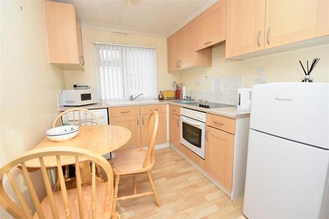 1 bedroom park home for sale, Creek Road, Canvey Island SS8