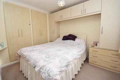 1 bedroom park home for sale, Creek Road, Canvey Island SS8