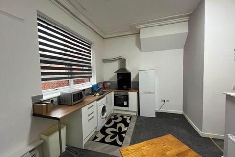 1 bedroom in a house share to rent, Chadwick Street, Bolton