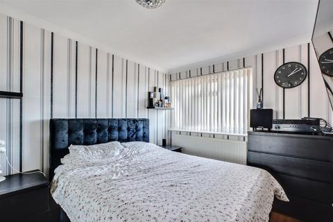 2 Cook Drive, Ilkeston, DE7 4AB