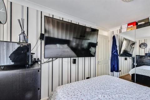 2 Cook Drive, Ilkeston, DE7 4AB