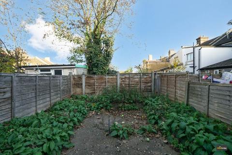 10 Jephson Road, London, E7 8LZ
