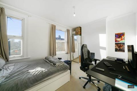 10 Jephson Road, London, E7 8LZ