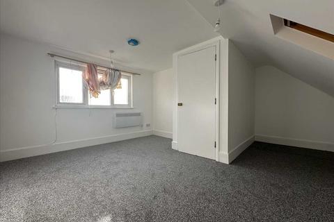 2 bedroom apartment to rent, Station Parade, Kenton Lane, Harrow