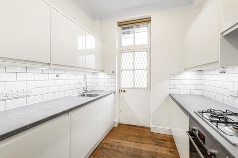 3 bedroom flat to rent, New Cavendish Street, Marylebone, London, W1G