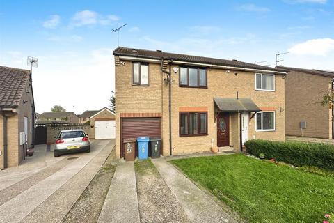 3 bedroom semi-detached house for sale, St. Quintins Close, Hull HU9