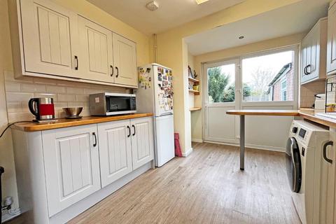 3 bedroom semi-detached house for sale, Oundle Road, Peterborough PE2