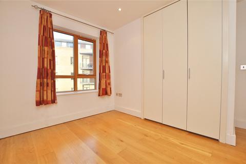 2 bedroom apartment for sale, Trinity Gate, Epsom Road, Guildford, Surrey, GU1