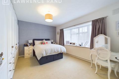 5 Brook Close, Ruislip, HA4 8AF