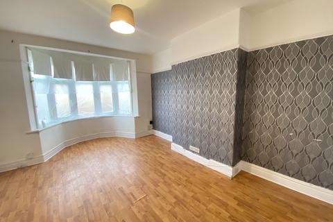 3 bedroom flat to rent, Tantobie Road, Newcastle upon Tyne NE15