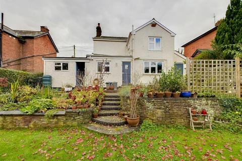 3 bedroom semi-detached house for sale, Lower Quest Hills Road, Malvern