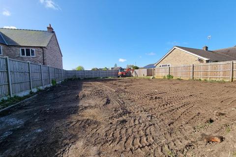 3 bedroom property with land for sale, Burr Lane, Spalding