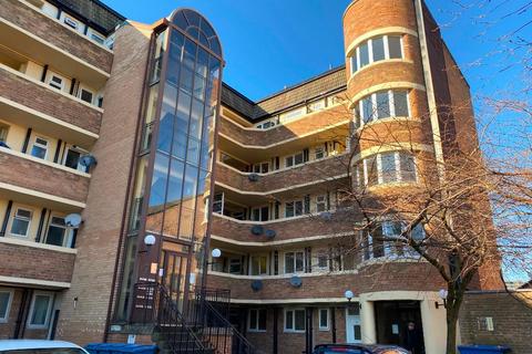 1 bedroom flat for sale, Minster Court, City Centre, Liverpool, L7