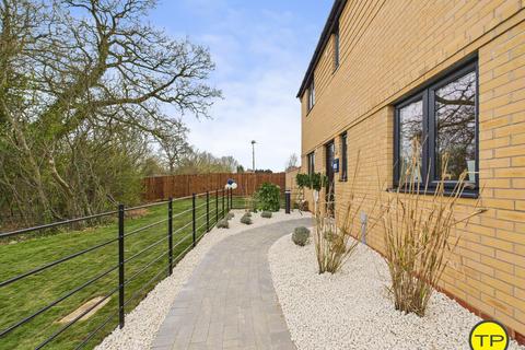 undefined, Manor Grange, Peterborough PE4