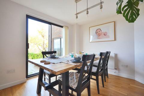 17 Foley Rise, Hartpury, Gloucester, GL19 3DW