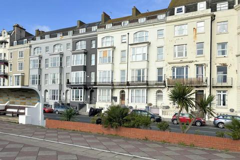 1 bedroom ground floor flat for sale, Eversfield Place, St. Leonards-On-Sea TN37