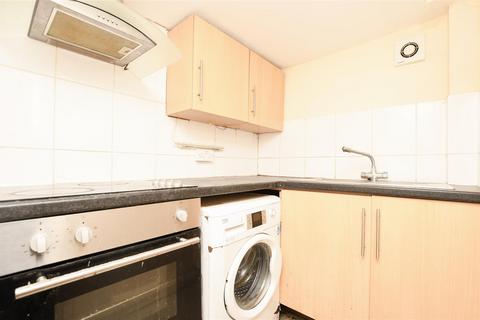 1 bedroom ground floor flat for sale, Eversfield Place, St. Leonards-On-Sea TN37