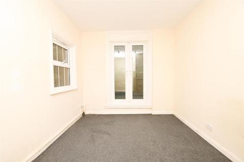 1 bedroom ground floor flat for sale, Eversfield Place, St. Leonards-On-Sea TN37