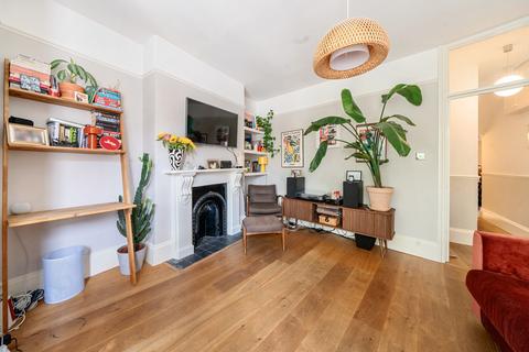 25b Barforth Road, London, SE15 3PS