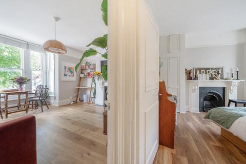 25b Barforth Road, London, SE15 3PS