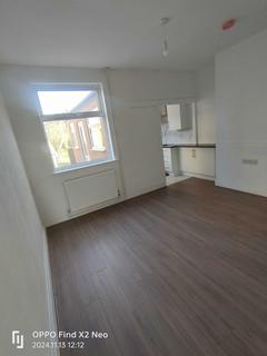 2 bedroom terraced house to rent, Sergeant Simon Valentine Way, Bedworth, CV12