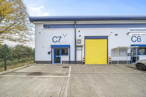 Property to rent, Oyo Business Units, Crabtree Manorway North, Belvedere, Kent, DA17