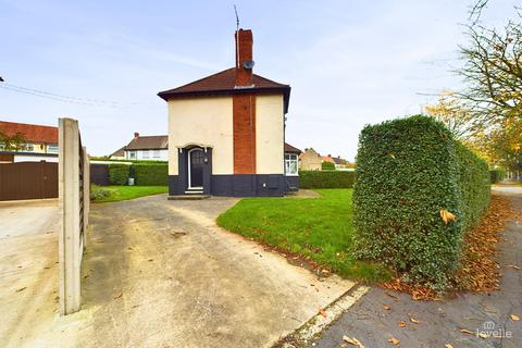 3 bedroom semi-detached house for sale, Tofts Road, North Lincolnshire DN18