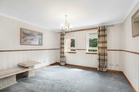 2 bedroom property to rent, Fairbairn Path, Calton