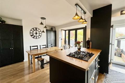 31 Bramley Lane, Sheffield, S13 8TY