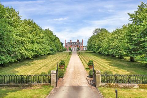 5 bedroom equestrian property to rent, Alrewas, Burton-on-Trent, Staffordshire