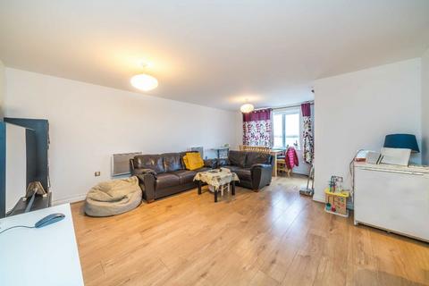 2 bedroom flat for sale, Primrose Place, Isleworth TW7