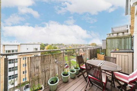 2 bedroom flat for sale, Primrose Place, Isleworth TW7