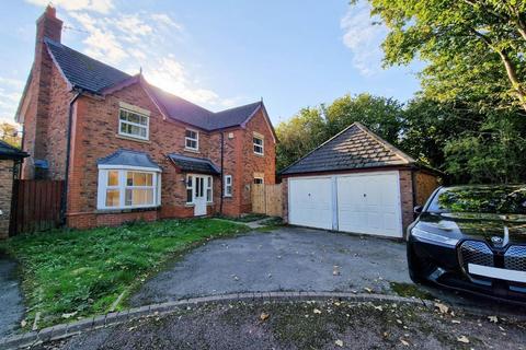 4 bedroom detached house for sale, Broadstone Close, Barnwood, GL4 3TX