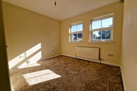 11 Broadstone Close, Barnwood, Gloucester, GL4 3TX