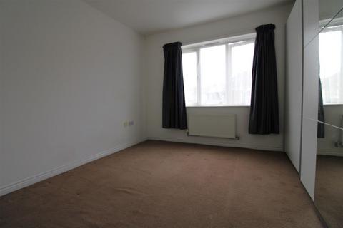 2 bedroom flat to rent, Stammer Road, Wick, Littlehampton