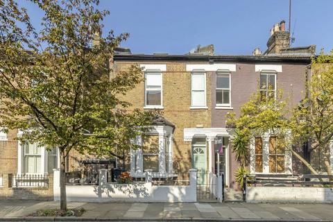 2 bedroom flat to rent, Macfarlane Road, London W12