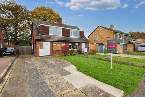 3 bedroom semi-detached house for sale, Darwin Drive, Tonbridge