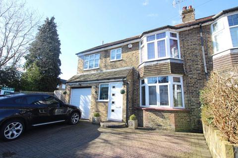 5 bedroom house to rent, Titian Avenue, Bushey Heath