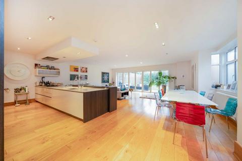 5 bedroom house for sale, Menelik Road, London NW2