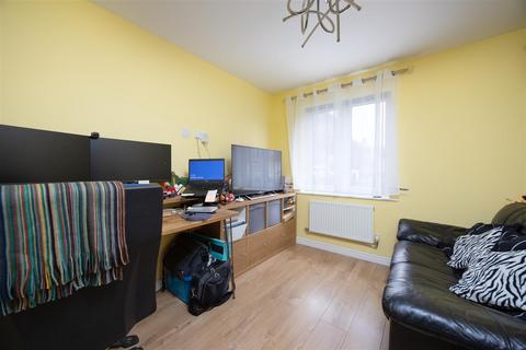 76 Mascroft Road, Trowbridge, BA14 6GN