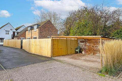 3 bedroom detached house to rent, Avalon Cottage, 25c High Street, Pershore